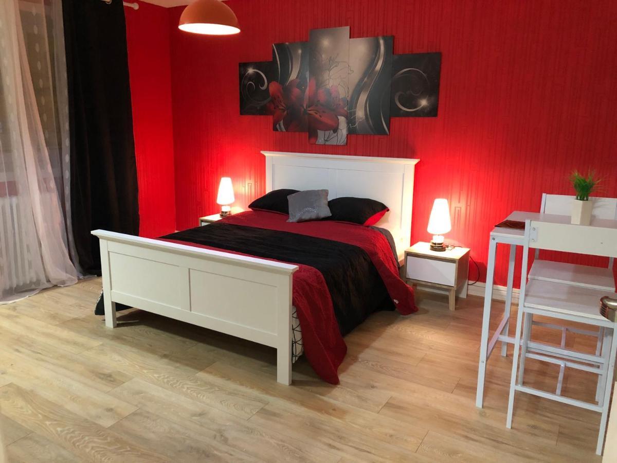 Chambres Privees Calais Ferry-Port-Place D'Armes מראה חיצוני תמונה